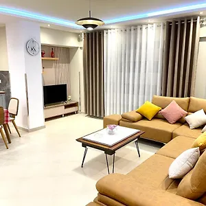 4* Hotel Queen Isabella Premium